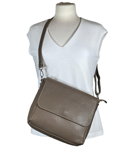 Ledertasche elegant sportlich