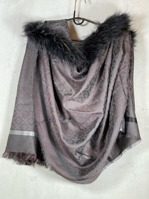 JACKSON avec de la fourrure