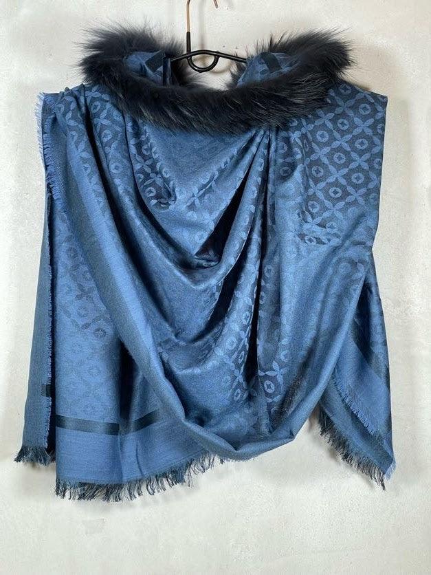 JACKSON avec de la fourrure