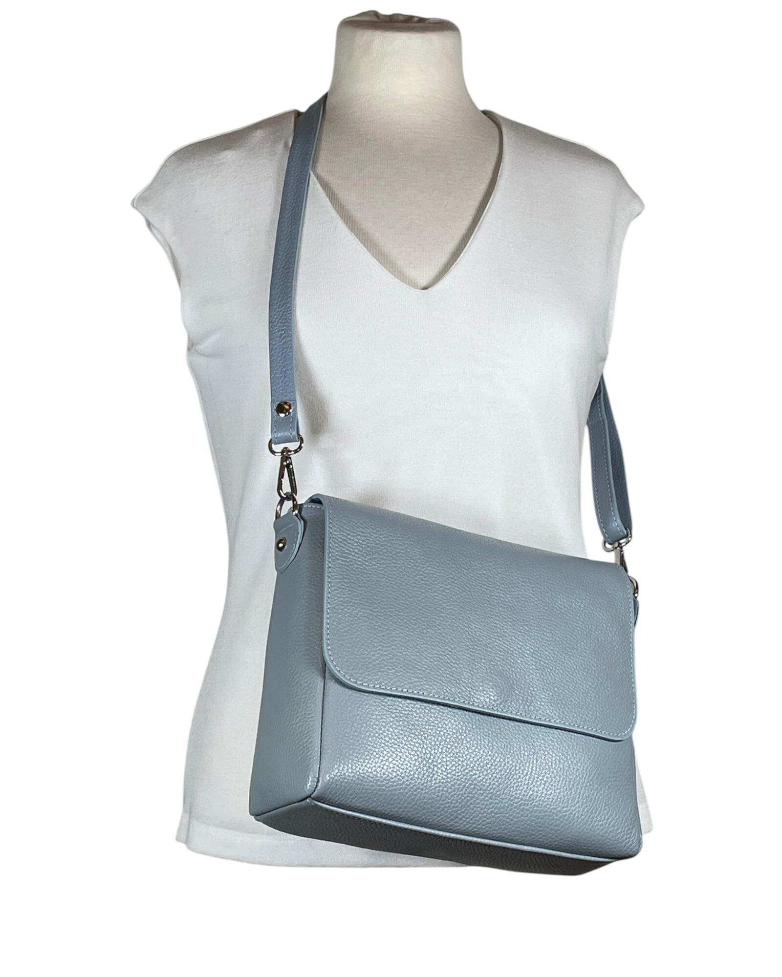 Ledertasche elegant sportlich Handtasche Kolibri Ulm Hellblau ca. 24cmx 22cm