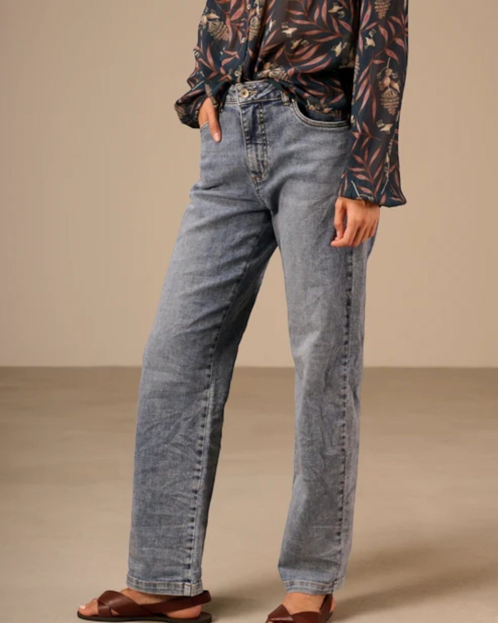 Straight Jeanshose Nile