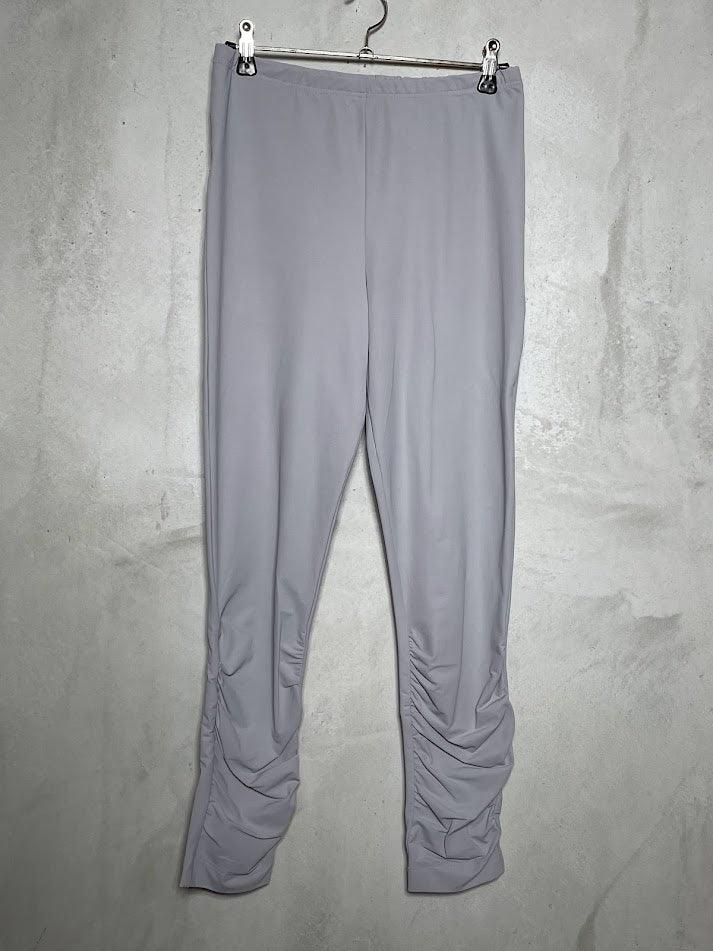 Basic 3/4 leggings with ruffles