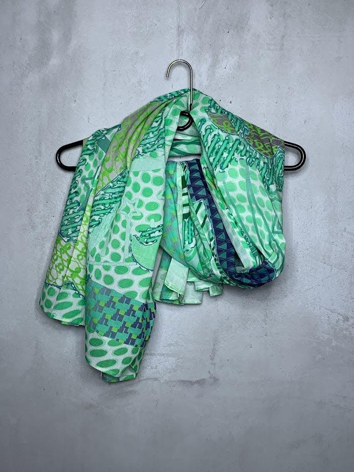 Schal Until infinity