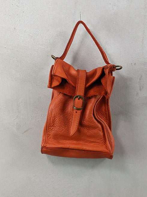 Kleine Ledertasche aus Waschleder