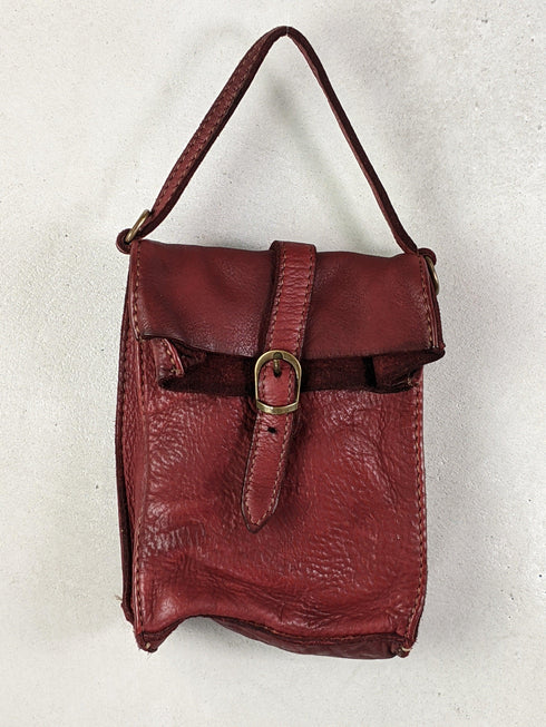 Kleine Ledertasche aus Waschleder