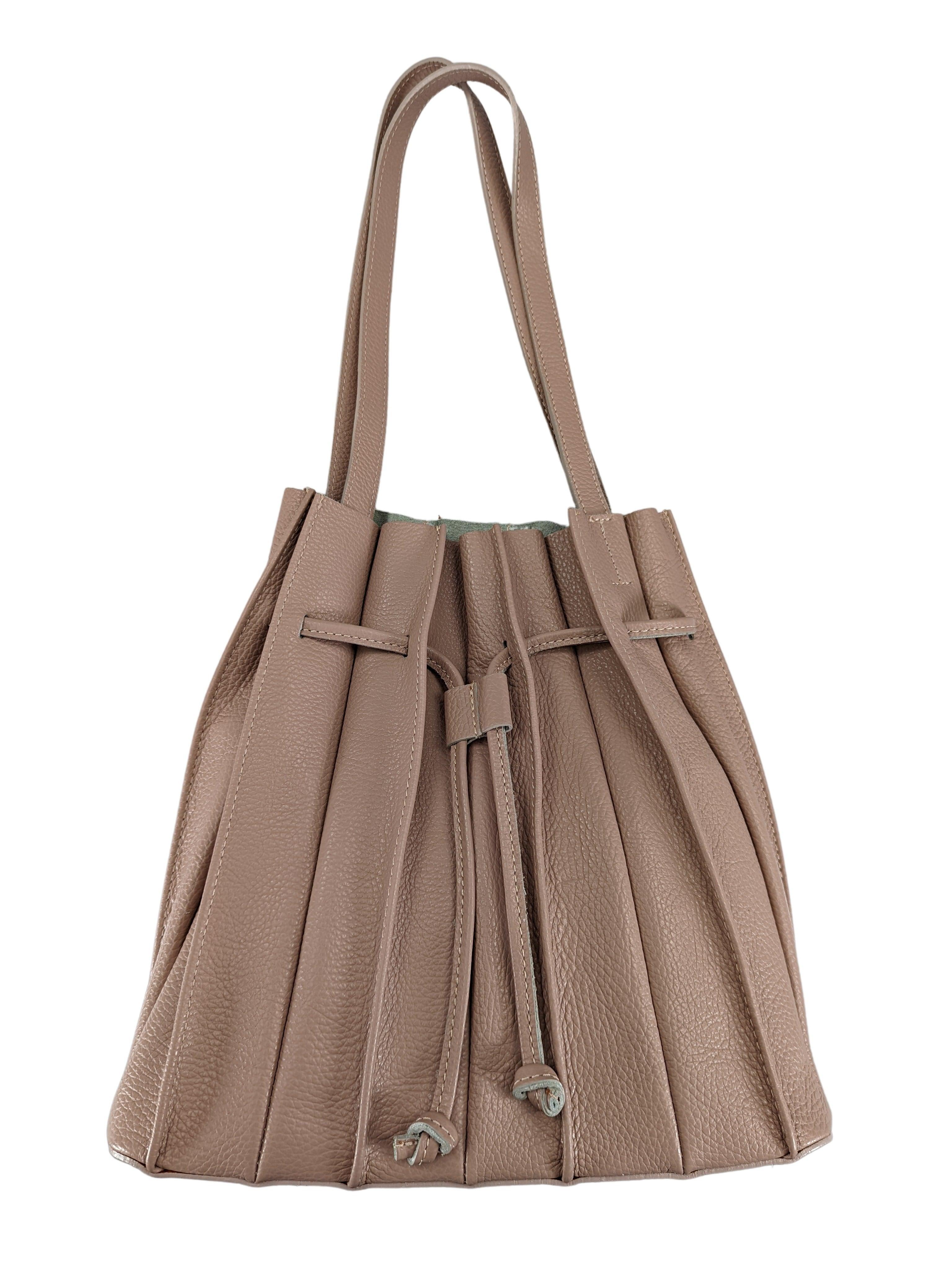 Kolibri Ulm - Handtasche mit Falten und Innenbeutel - kolibri-ulm.de - Accessoires, Damen, Handtasche, Handtaschen, Ledertasche, Ledertaschen, SS22, Tasche, Taschen