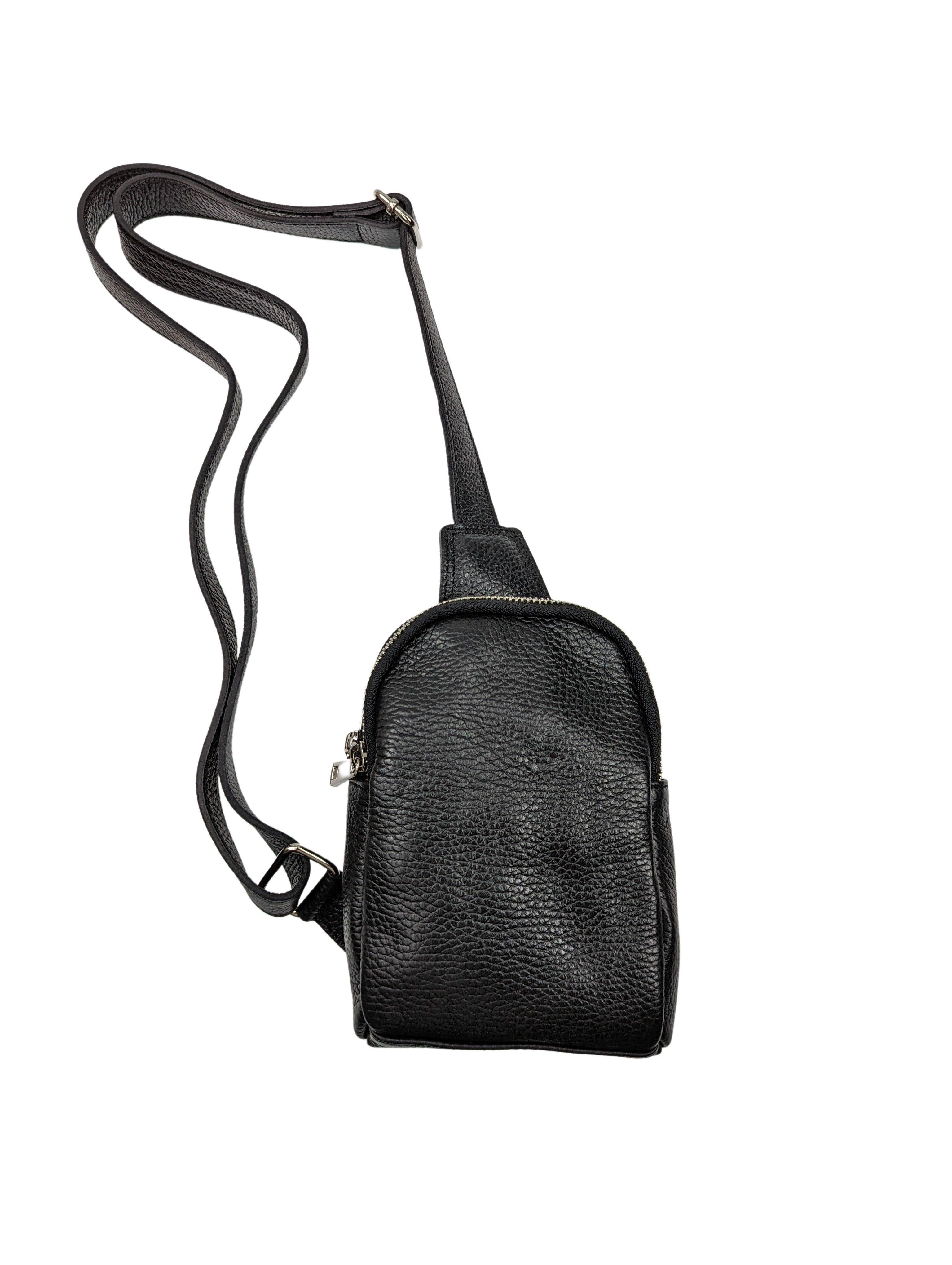 Kolibri Ulm - Crossbody Bag Asymetrisch - kolibri-ulm.de - Accessoires, Damen, Handtasche, Handtaschen, Ledertadsche, Ledertasche, Ledertaschen, Rucksack, Rucksackhandtasche, Rucksackhandtaschen, Rucksäcke, SS22, Tasche, Taschen