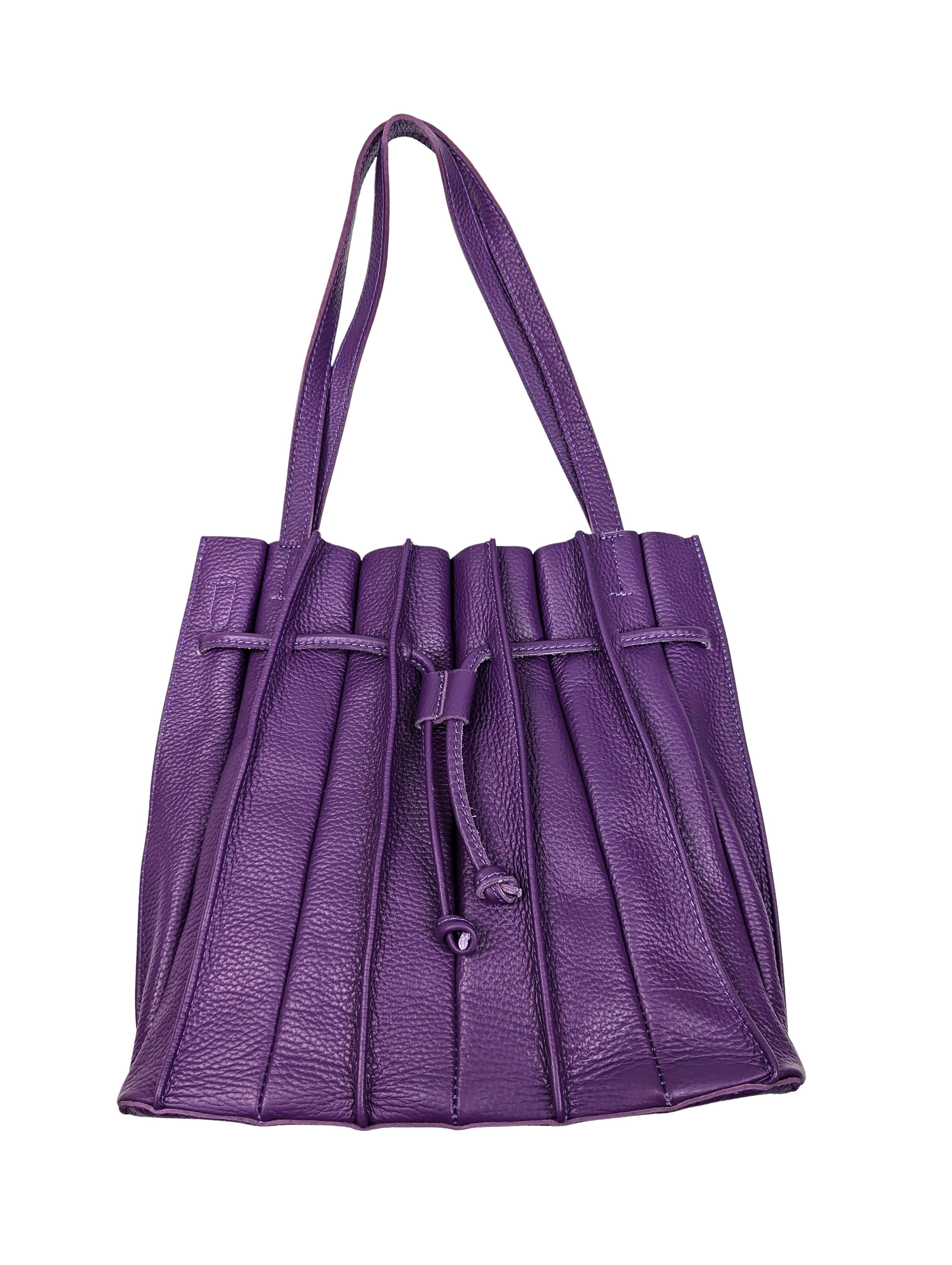 Kolibri Ulm - Handtasche mit Falten und Innenbeutel - kolibri-ulm.de - Accessoires, Damen, Handtasche, Handtaschen, Ledertasche, Ledertaschen, SS22, Tasche, Taschen