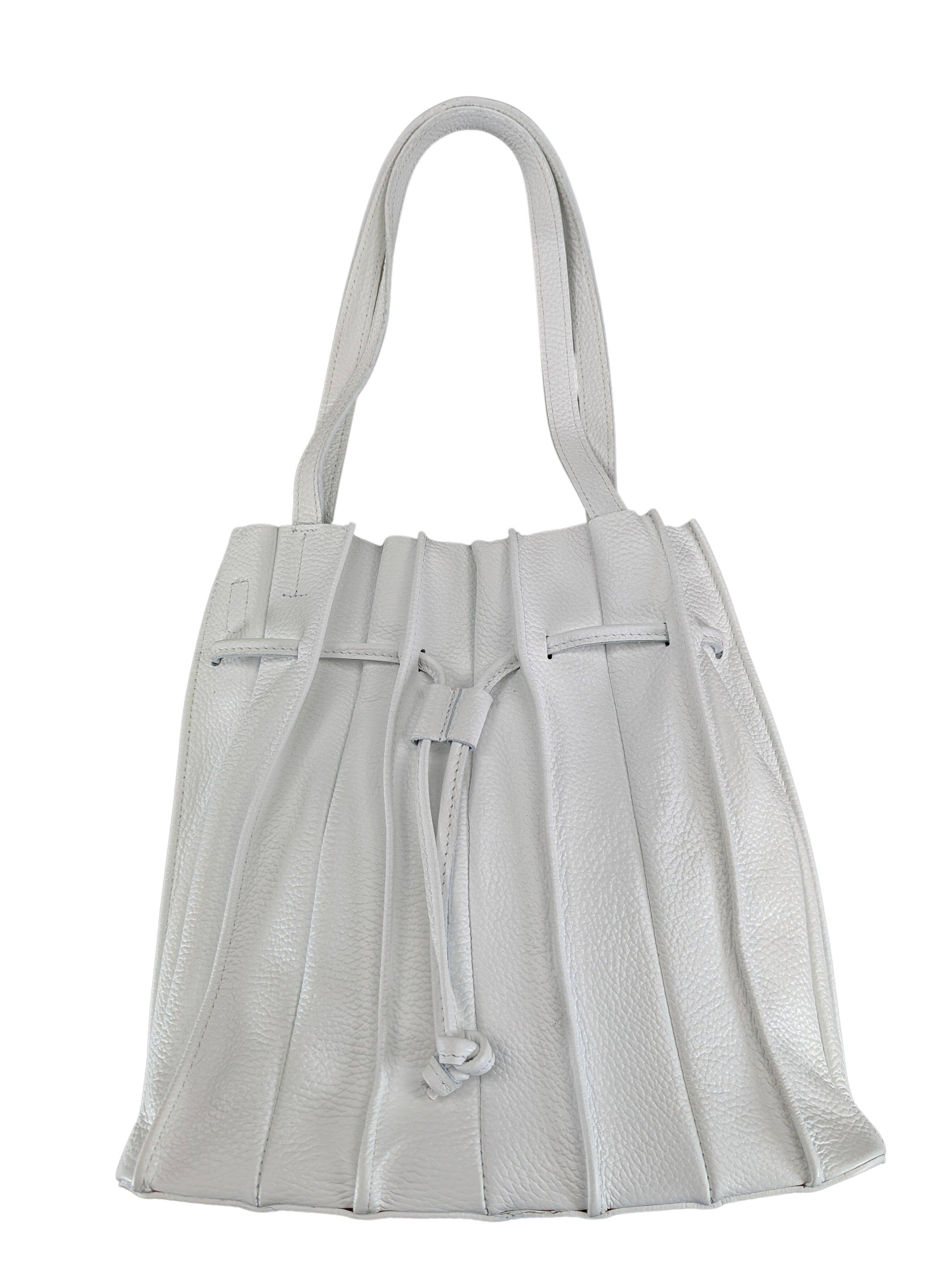 Kolibri Ulm - Handtasche mit Falten und Innenbeutel - kolibri-ulm.de - Accessoires, Damen, Handtasche, Handtaschen, Ledertasche, Ledertaschen, SS22, Tasche, Taschen