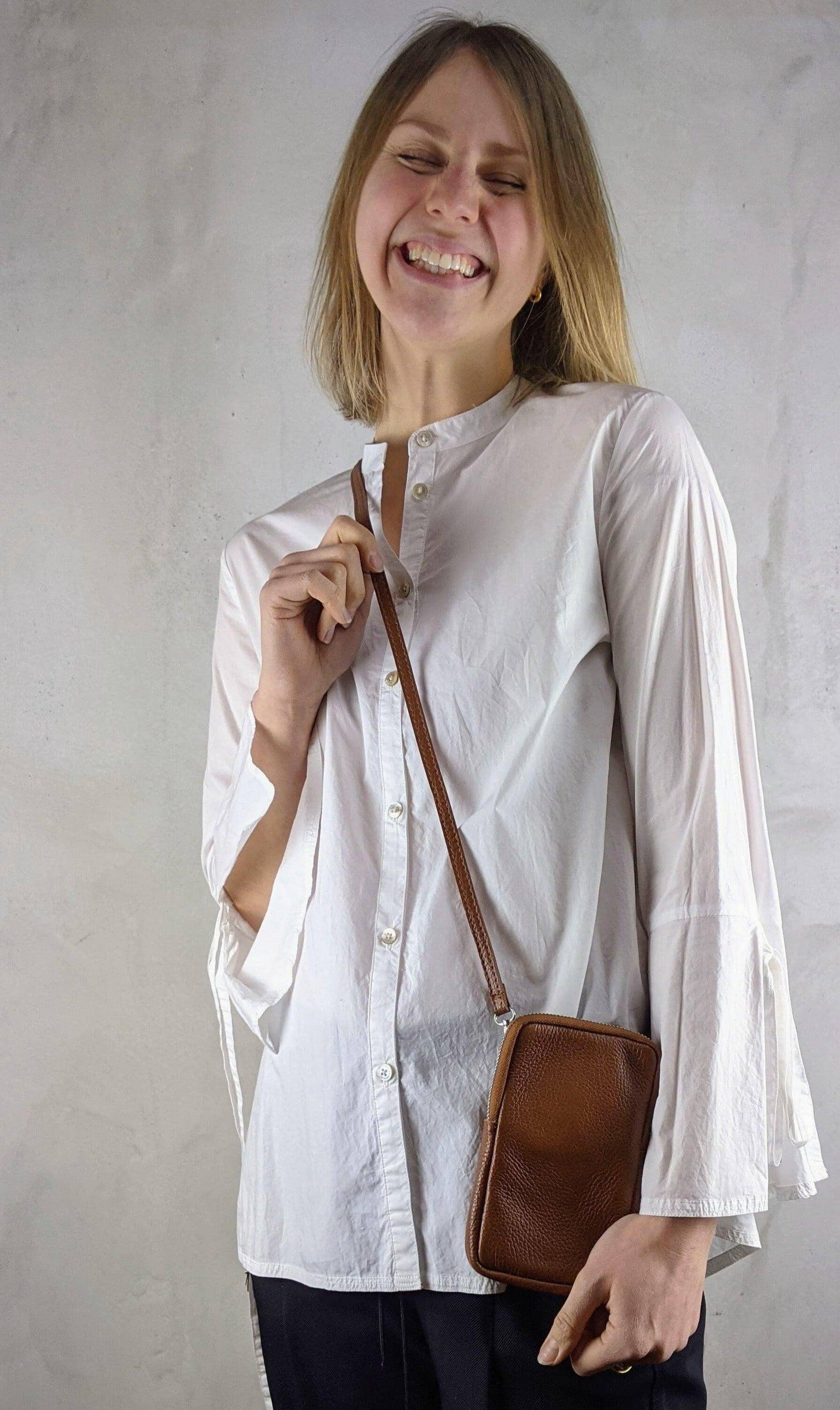 Kolibri Ulm - Handytasche aus Leder - kolibri-ulm.de - Accessoires, Bag, City, Clutch, Damen, Handtasche, Leder, Ledertasche, look1, Party, Schultertasche, Umhängetasche