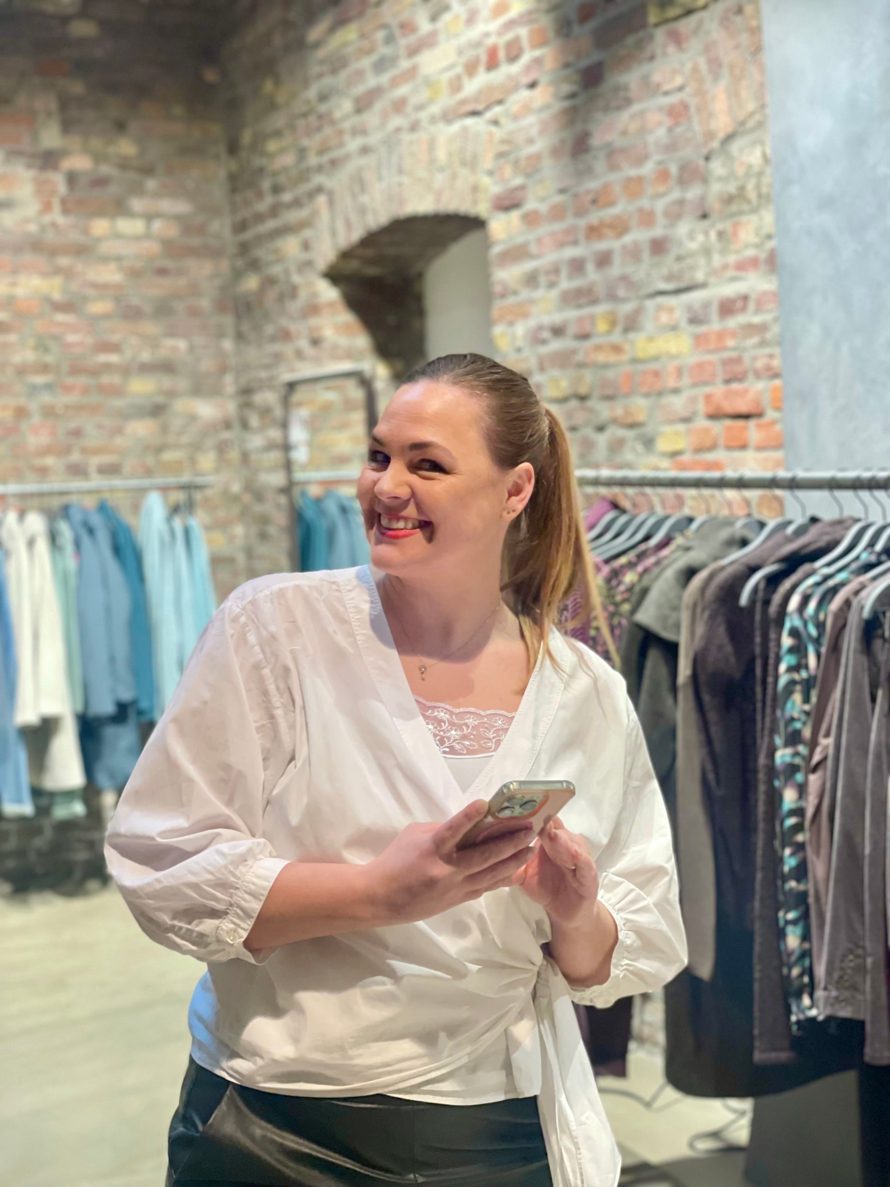 **Wieso bei Kleidung nicht gespart werden darf: Qualität, Verantwortung und die Wahl des richtigen Shops**