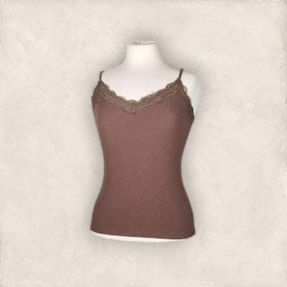haut avec dentelle