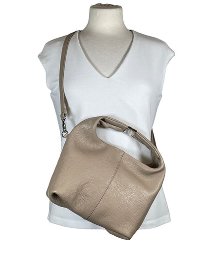 Henkeltasche Metallverschluss