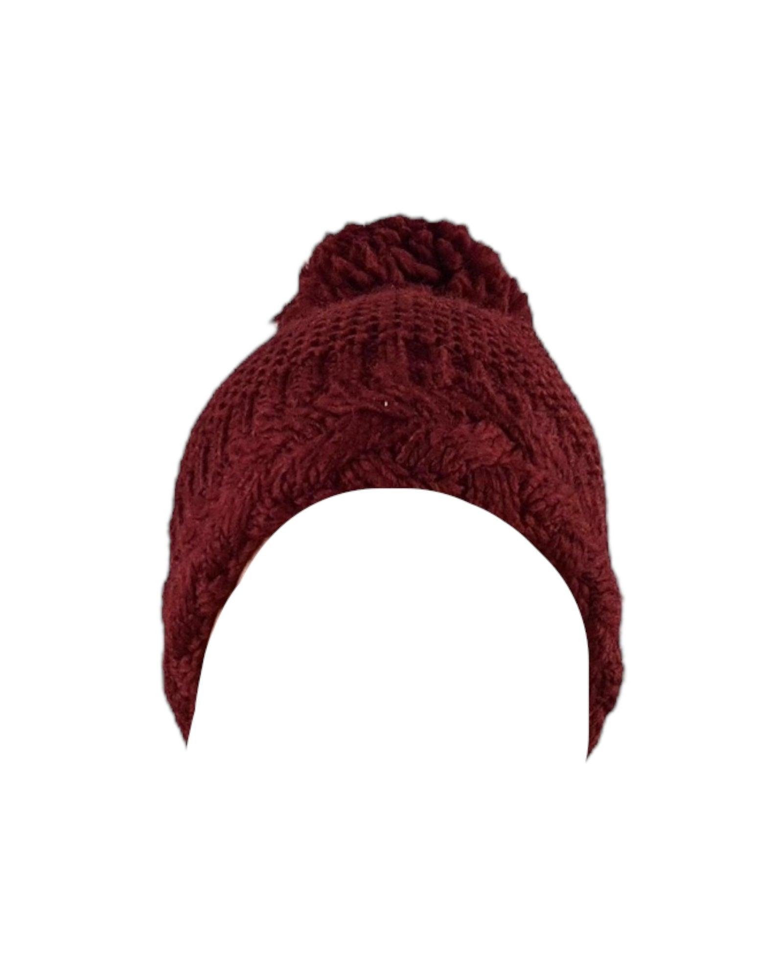 bonnet tricoté à gauche