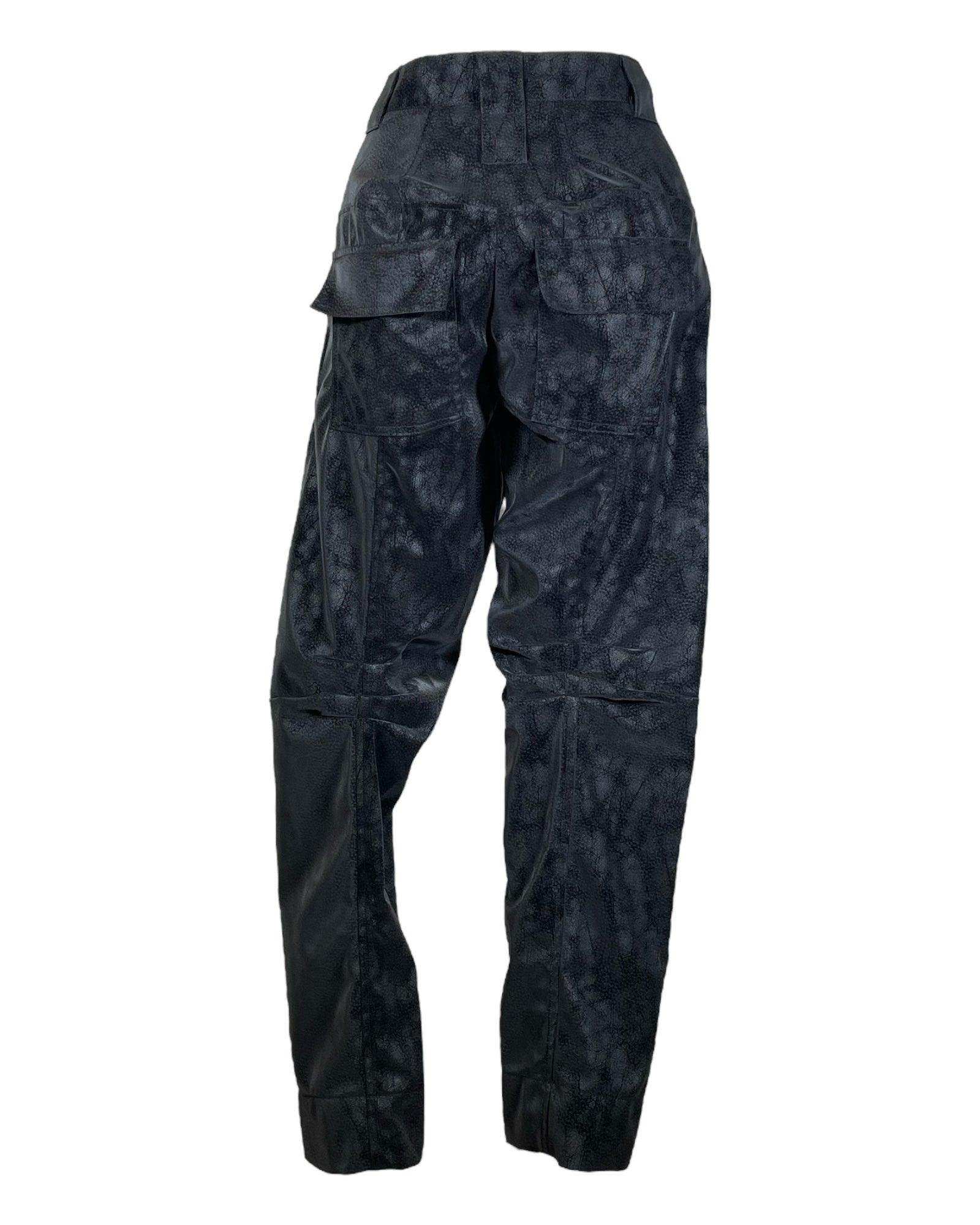 Pantalon à coutures en K