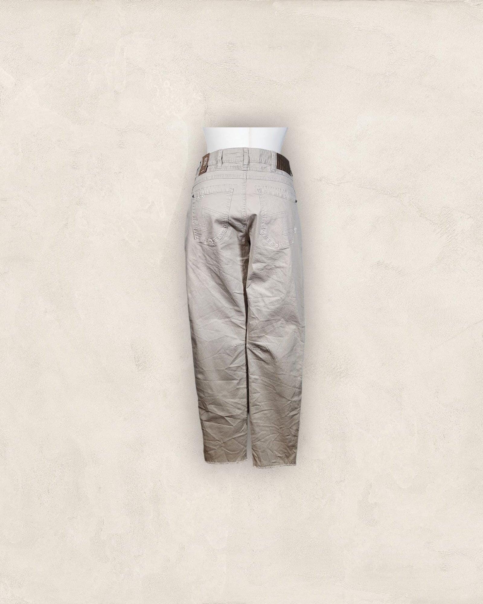 Tapered Ankle Hose Nile 