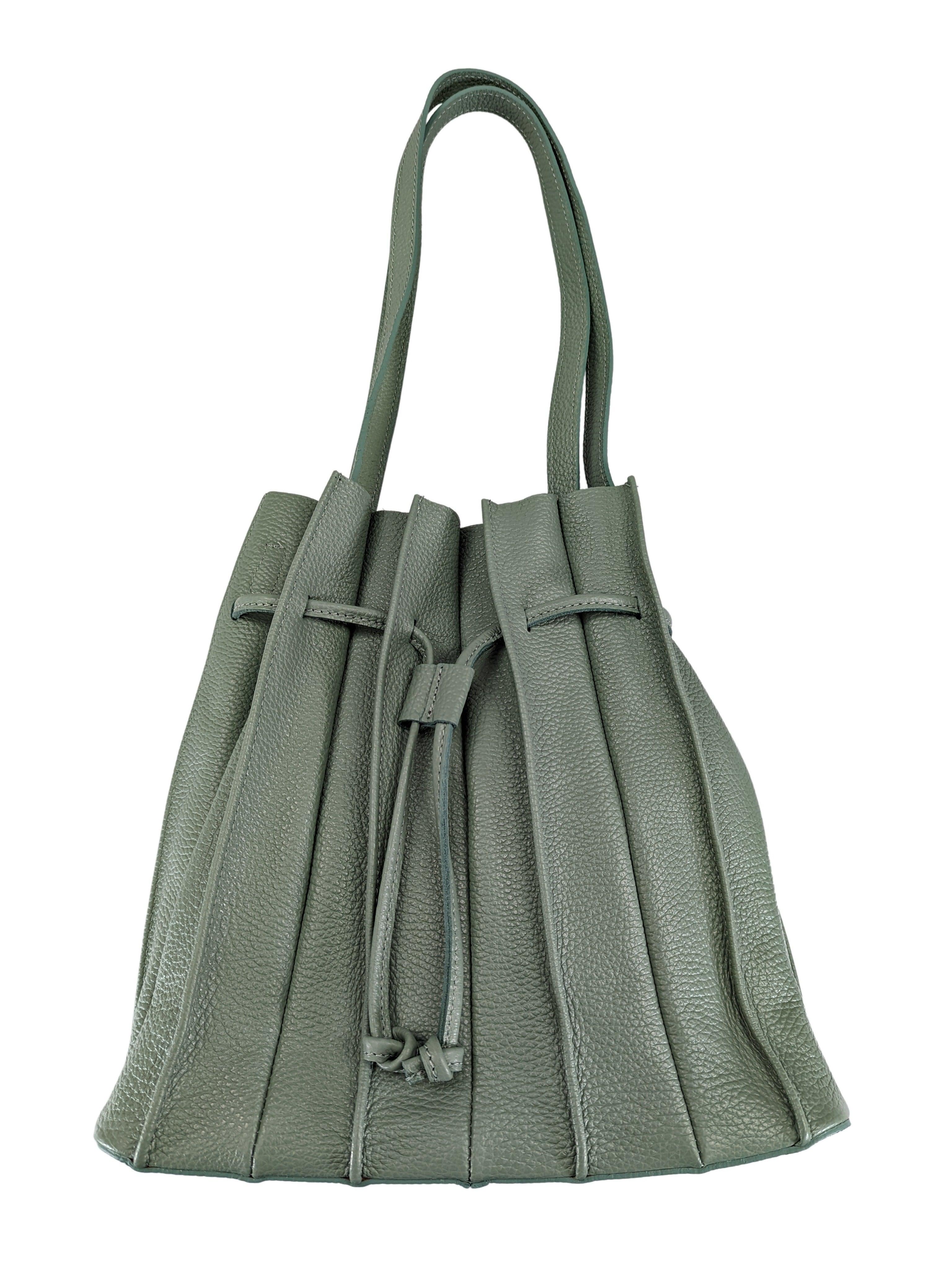 Kolibri Ulm - Handtasche mit Falten und Innenbeutel - kolibri-ulm.de - Accessoires, Damen, Handtasche, Handtaschen, Ledertasche, Ledertaschen, SS22, Tasche, Taschen