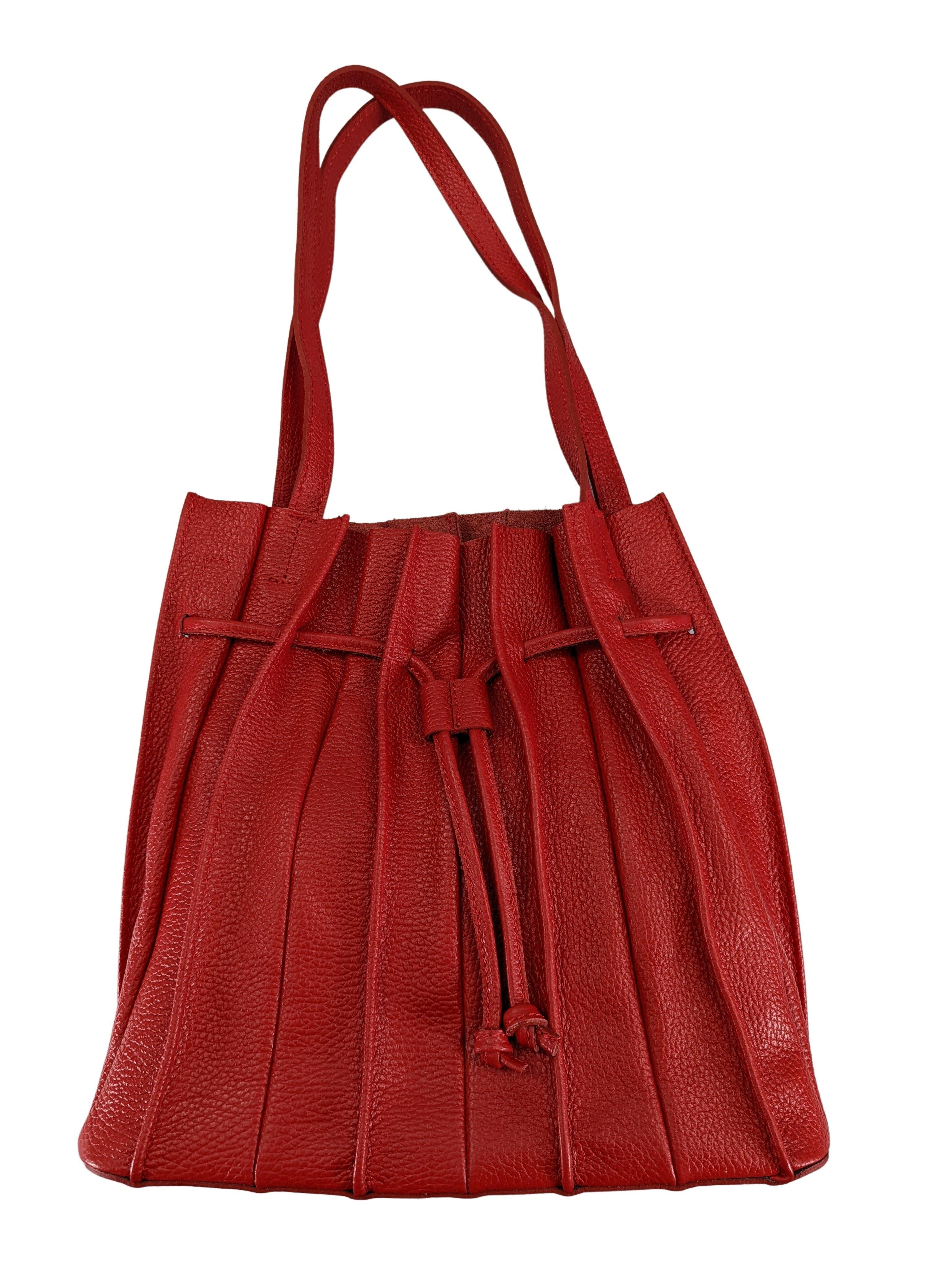 Kolibri Ulm - Handtasche mit Falten und Innenbeutel - kolibri-ulm.de - Accessoires, Damen, Handtasche, Handtaschen, Ledertasche, Ledertaschen, SS22, Tasche, Taschen