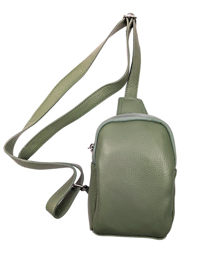 Kolibri Ulm - Crossbody Bag Asymetrisch - kolibri-ulm.de - Accessoires, Damen, Handtasche, Handtaschen, Ledertadsche, Ledertasche, Ledertaschen, Rucksack, Rucksackhandtasche, Rucksackhandtaschen, Rucksäcke, SS22, Tasche, Taschen