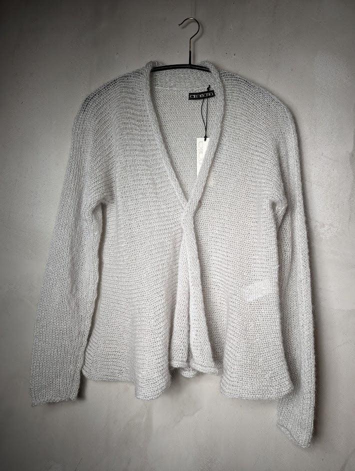 Esmeralda - Strickjacke Sofia - kolibri-ulm.de - Damen, Kapuzenpullover, Oberteile, Pulli, Pullover, Strick, Strickwaren, Textilien, WS22