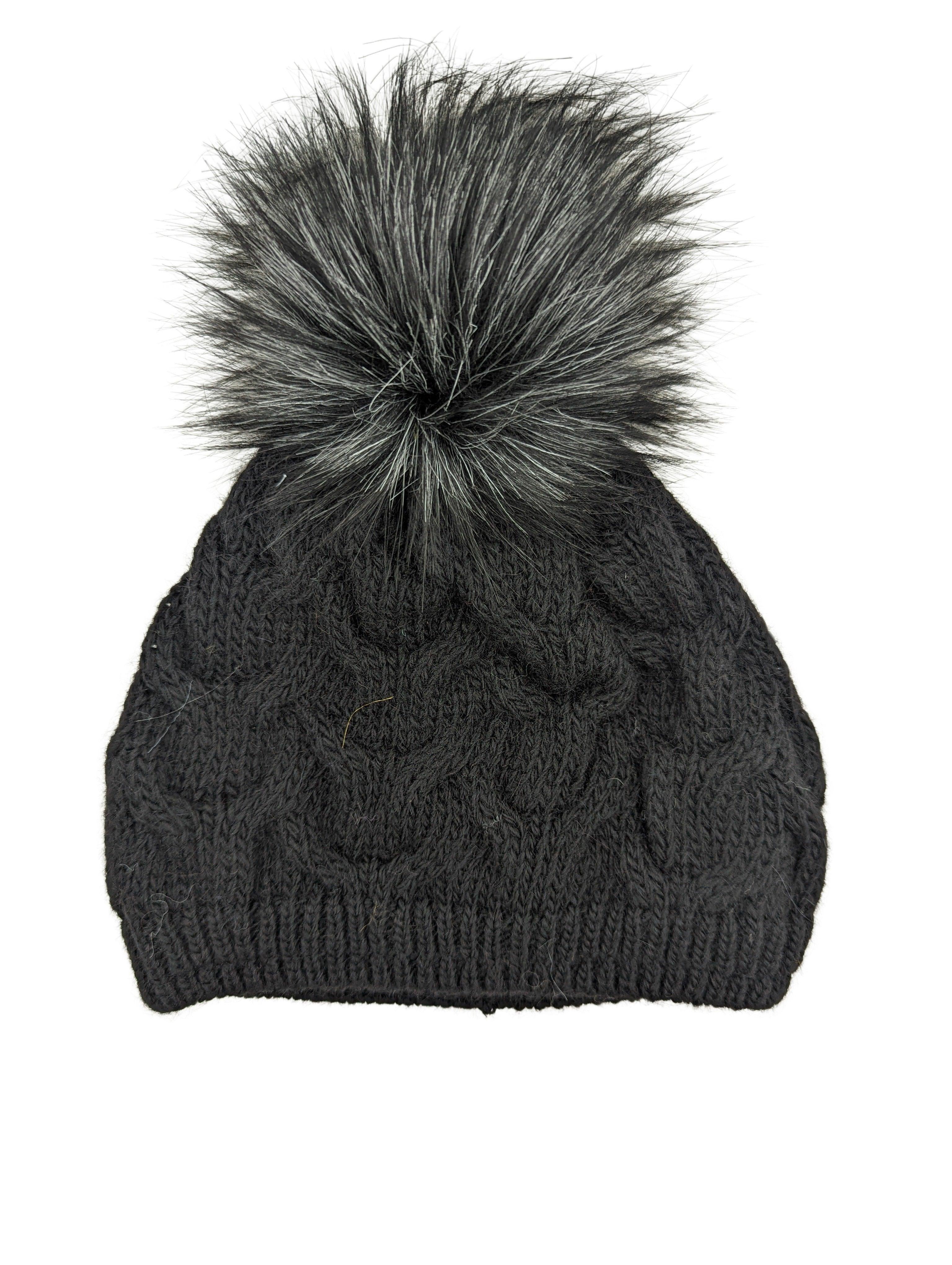 Gebeana - Mütze Zopfmuster mit Fleece u. Webpelzpompon - kolibri-ulm.de - Accessoires, Damen, Kappe, Kappen, Kopfbedeckung, Mütze, Mützen, Strick, Textilien, WS22