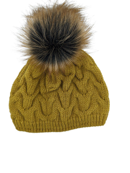 Gebeana - Mütze Zopfmuster mit Fleece u. Webpelzpompon - kolibri-ulm.de - Accessoires, Damen, Kappe, Kappen, Kopfbedeckung, Mütze, Mützen, Strick, Textilien, WS22