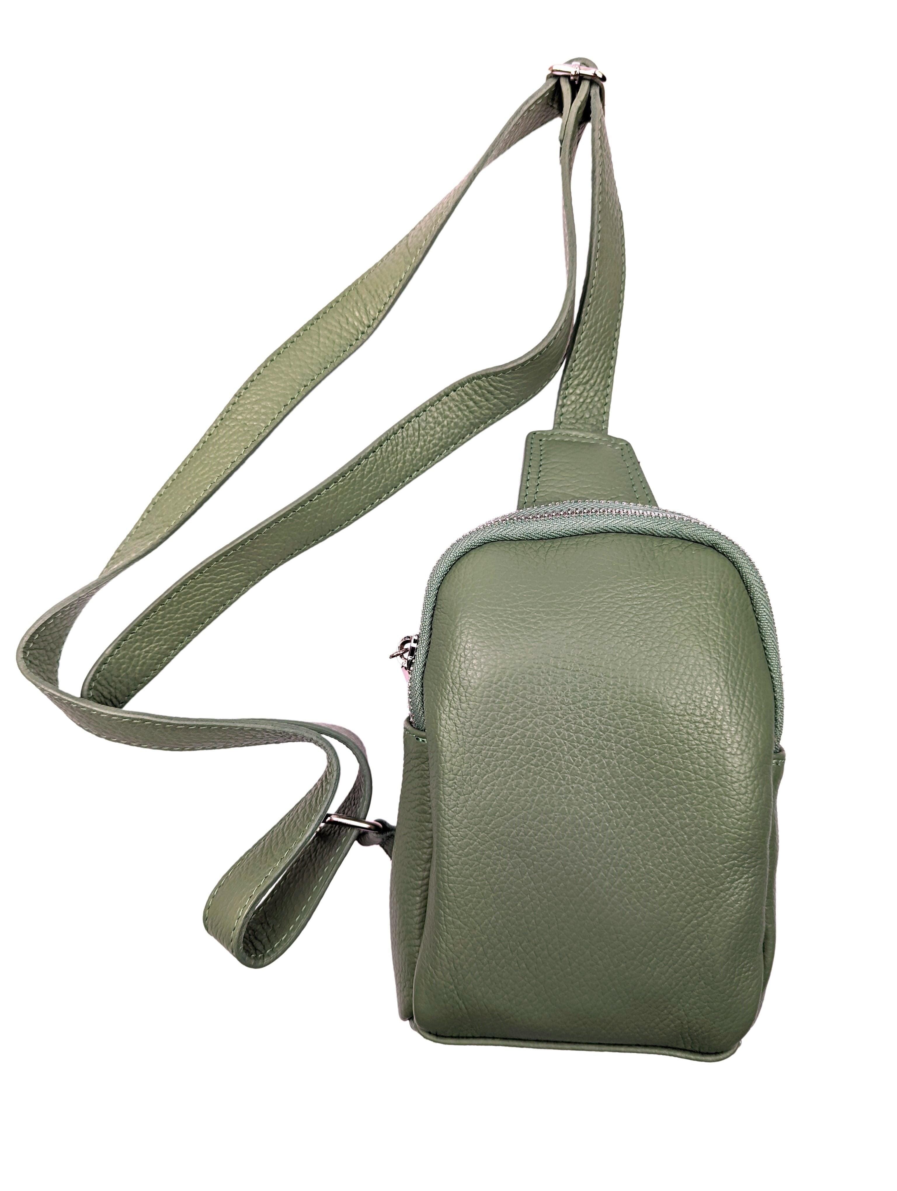 Kolibri Ulm - Crossbody Bag Asymetrisch - kolibri-ulm.de - Accessoires, Damen, Handtasche, Handtaschen, Ledertadsche, Ledertasche, Ledertaschen, Rucksack, Rucksackhandtasche, Rucksackhandtaschen, Rucksäcke, SS22, Tasche, Taschen