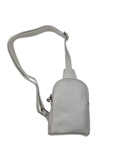 Kolibri Ulm - Crossbody Bag Asymetrisch - kolibri-ulm.de - Accessoires, Damen, Handtasche, Handtaschen, Ledertadsche, Ledertasche, Ledertaschen, Rucksack, Rucksackhandtasche, Rucksackhandtaschen, Rucksäcke, SS22, Tasche, Taschen