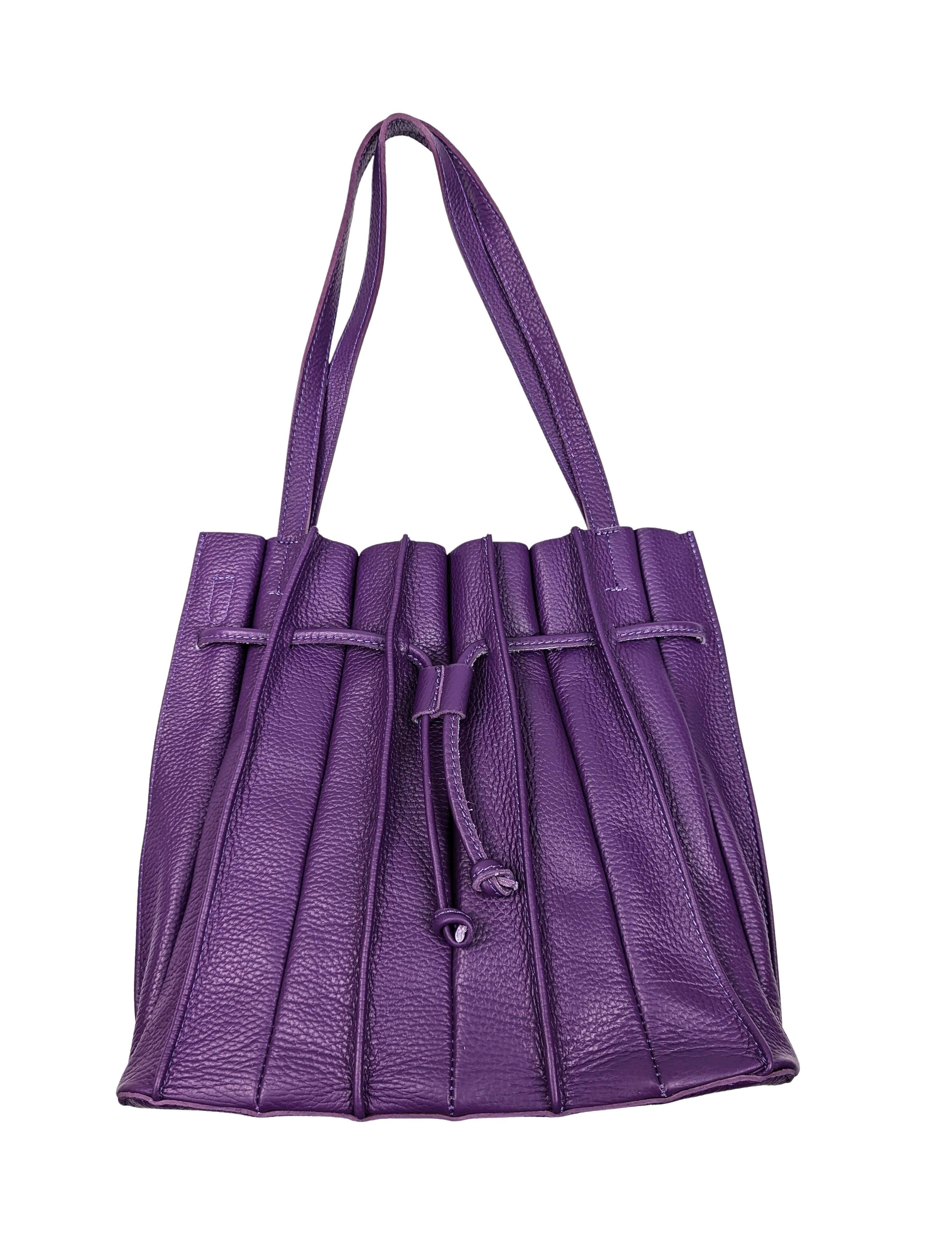 Kolibri Ulm - Handtasche mit Falten und Innenbeutel - kolibri-ulm.de - Accessoires, Damen, Handtasche, Handtaschen, Ledertasche, Ledertaschen, SS22, Tasche, Taschen