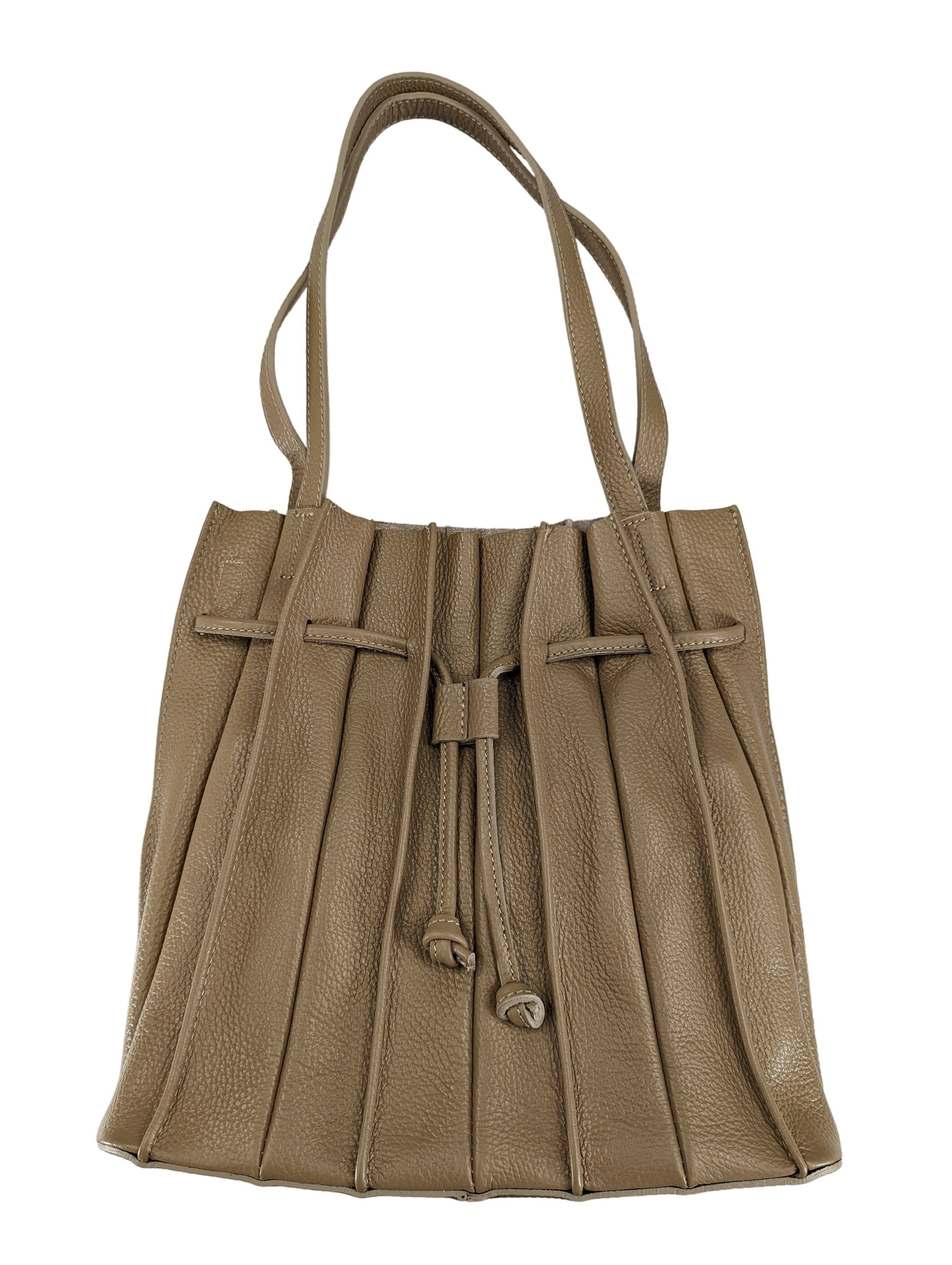 Kolibri Ulm - Handtasche mit Falten und Innenbeutel - kolibri-ulm.de - Accessoires, Damen, Handtasche, Handtaschen, Ledertasche, Ledertaschen, SS22, Tasche, Taschen