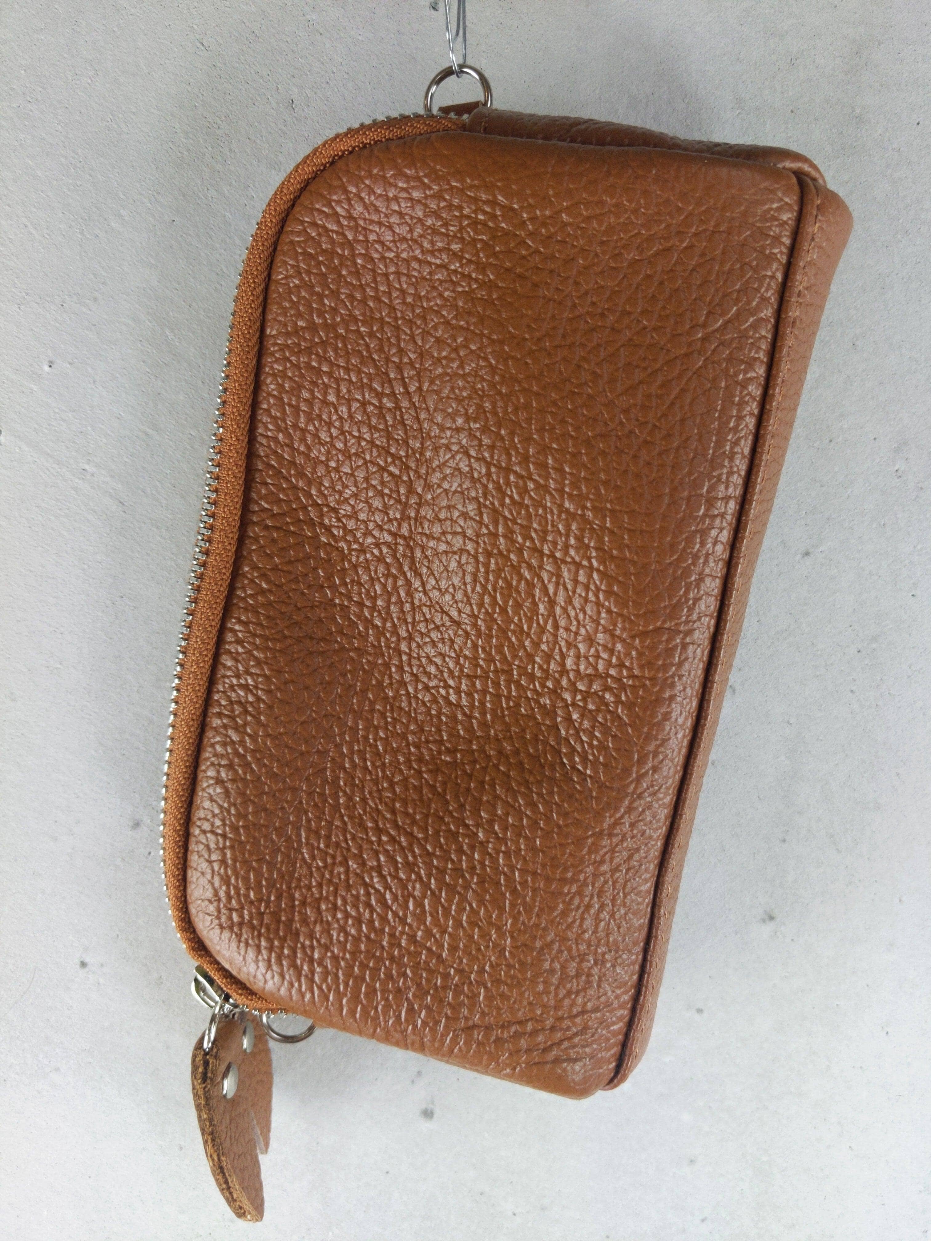 Kolibri Ulm - Kleine Ledertasche mit doppeltem Reißverschluss - kolibri-ulm.de - Accessoires, Bag, Handtasche, Handytasche, Leder, Ledertadsche, Ledertasche, Ledertaschen, Tasche