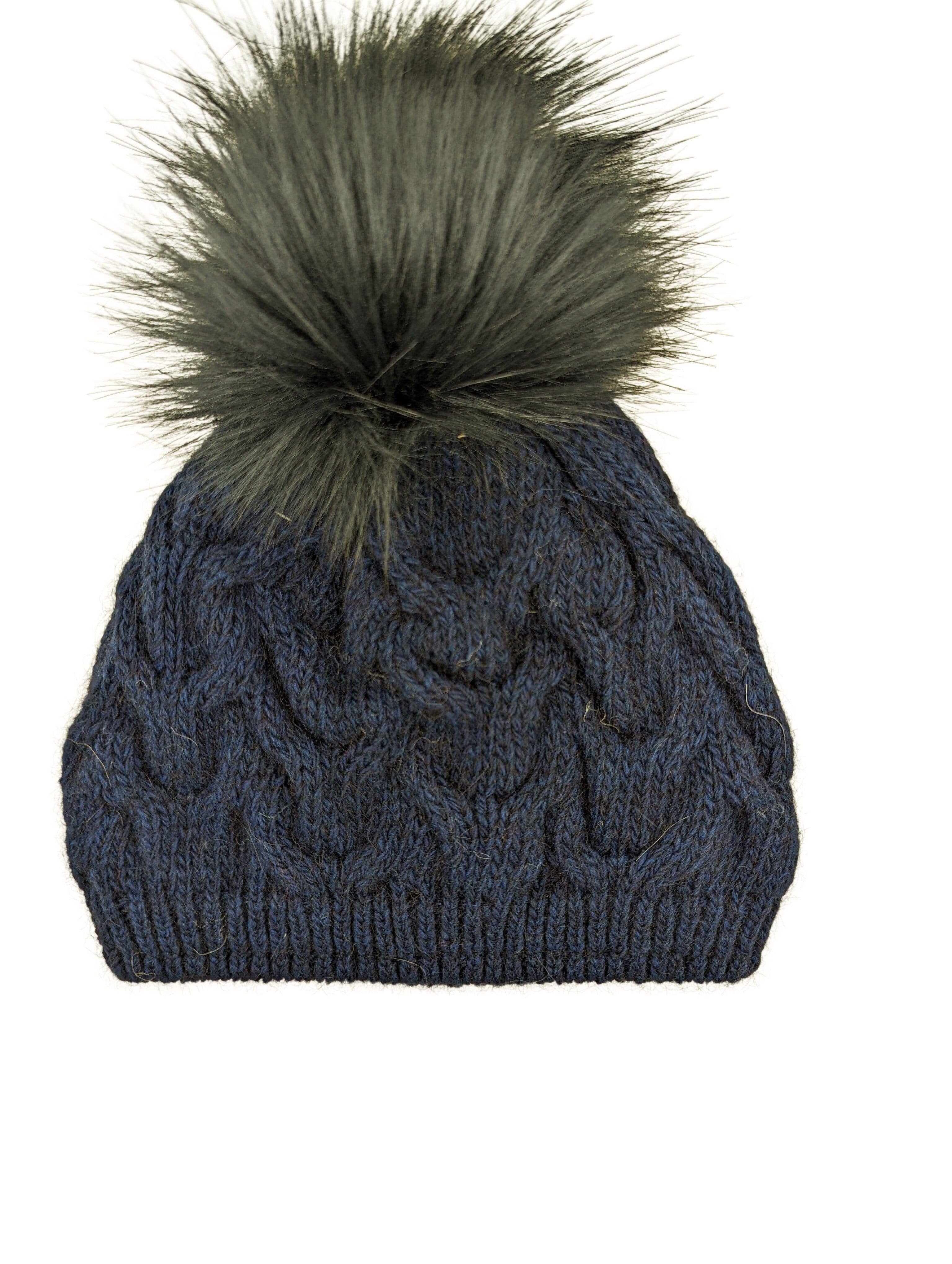 Gebeana - Mütze Zopfmuster mit Fleece u. Webpelzpompon - kolibri-ulm.de - Accessoires, Damen, Kappe, Kappen, Kopfbedeckung, Mütze, Mützen, Strick, Textilien, WS22